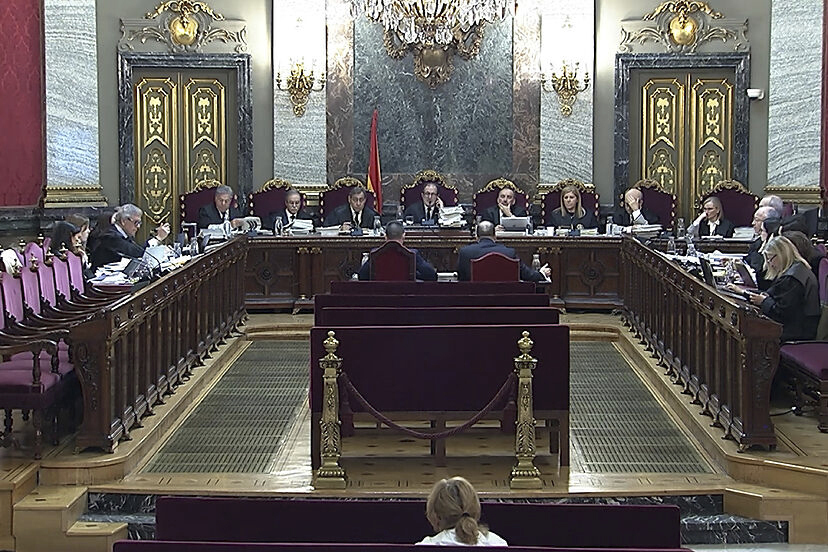 El 'ejército de buenos funcionarios' que se plantó para frenar la corrupción del PSOE