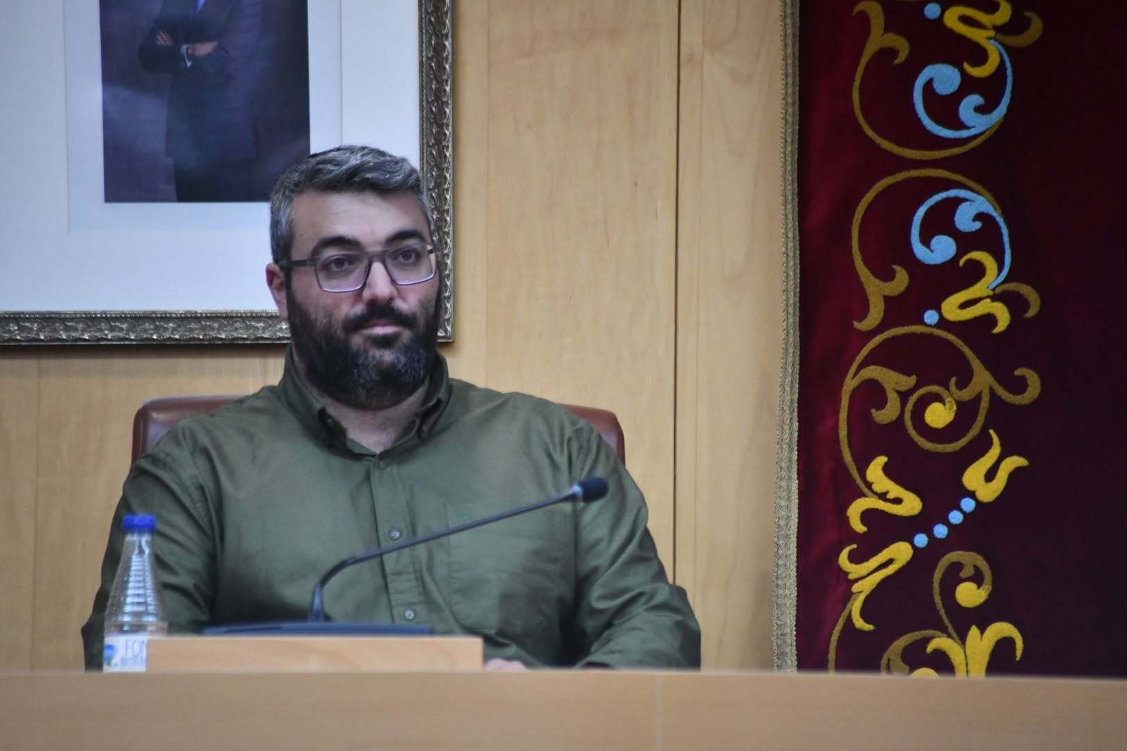 El diputado del PSOE en Ceuta que pide cuentas a Sánchez: "Echo en falta mayor implicación; se fue de vacaciones un día después de venir"