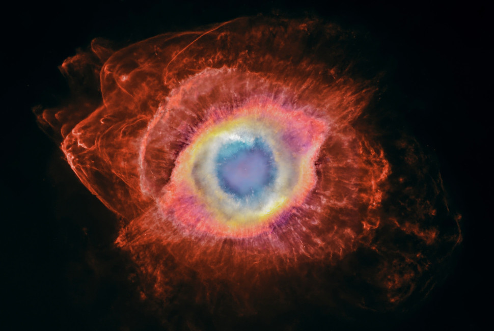 El reciclaje cósmico desvelado por la Nebulosa de la Hélice