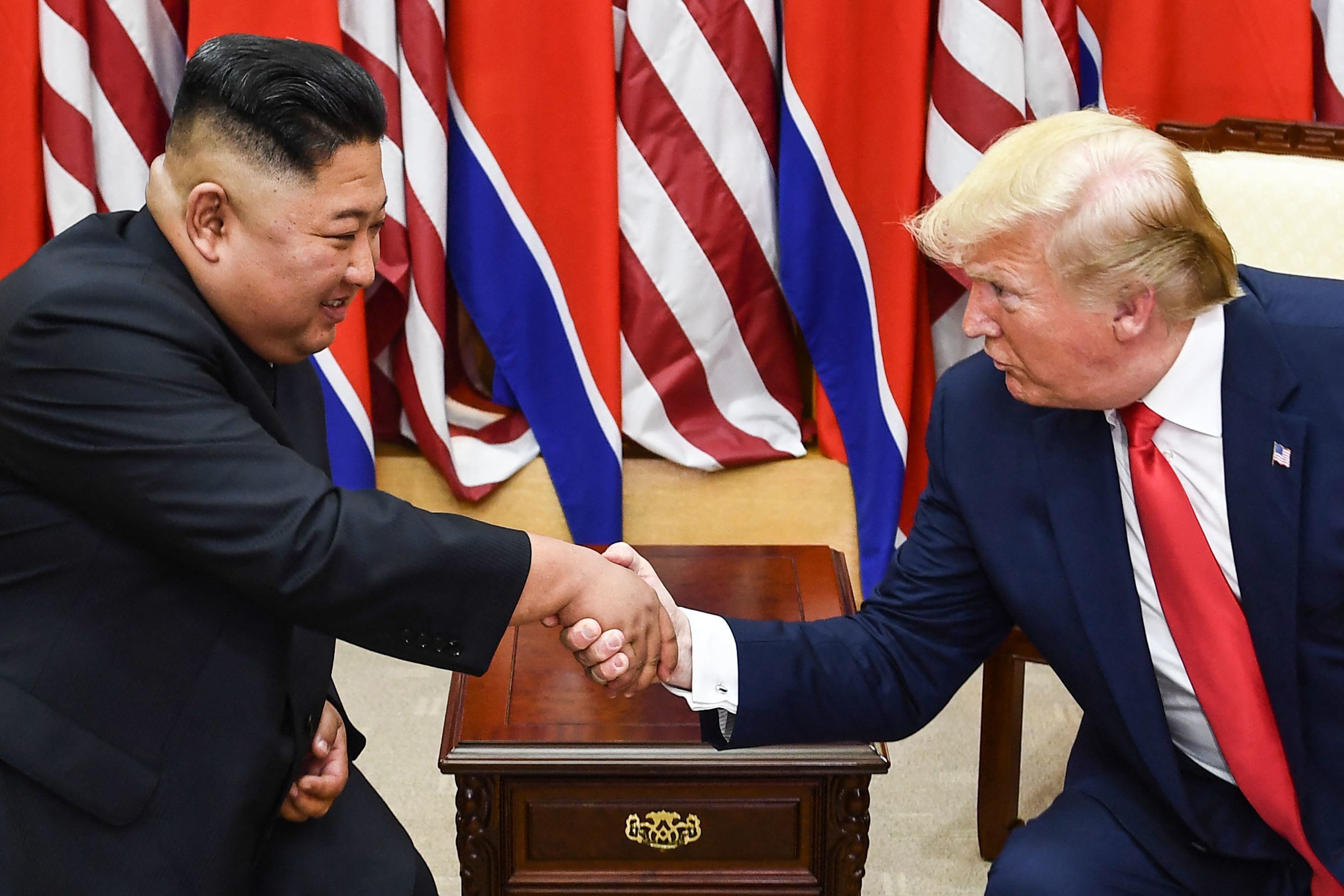 Trump vuelve a llamar a la puerta de Kim Jong-un