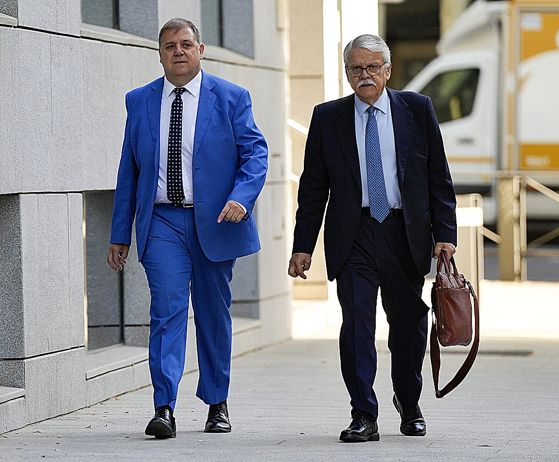 El ex jefe de Gabinete de Sánchez recurrirá contra la UCO por incautarse de su teléfono "sin autorización"