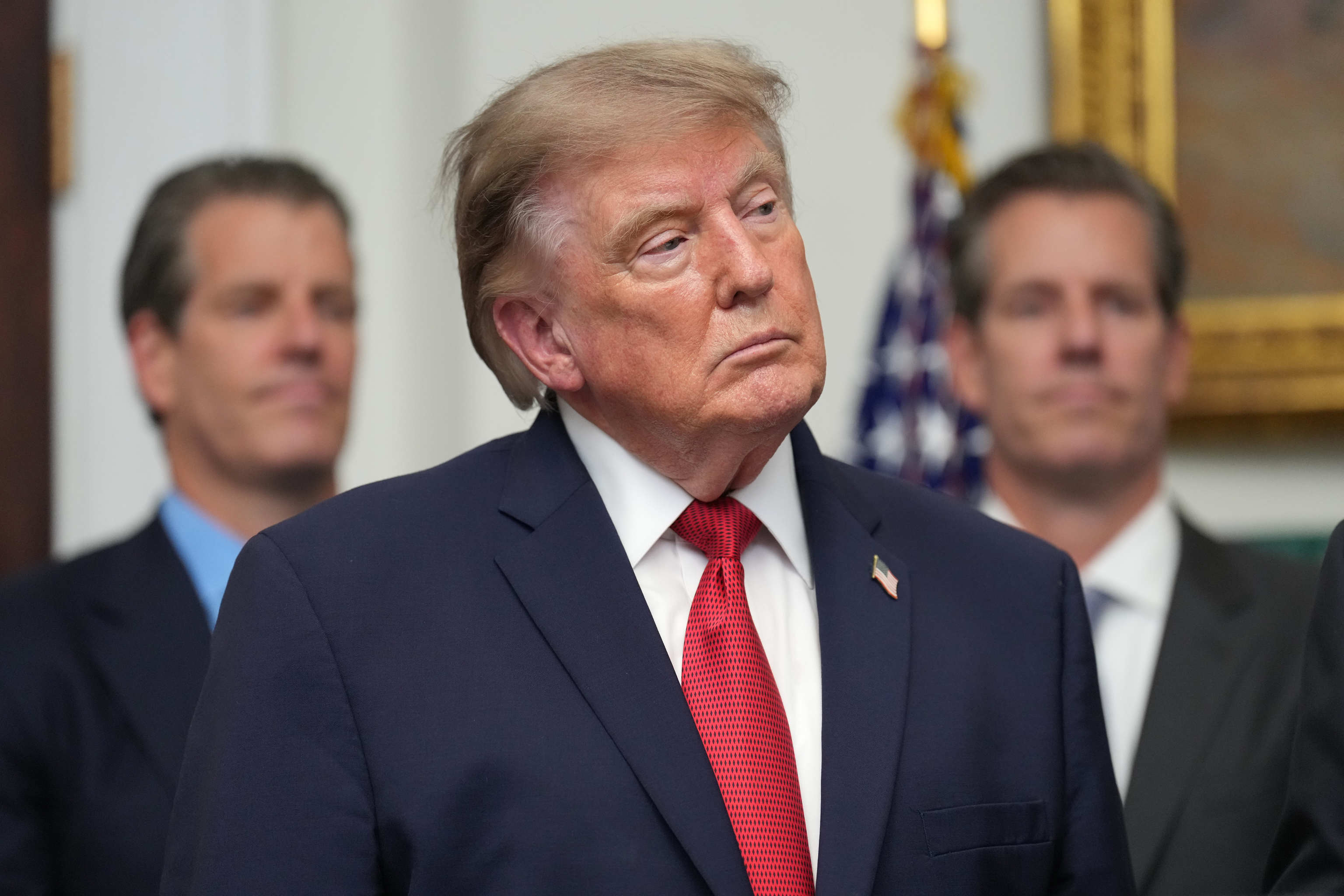 Trump anuncia una ofensiva económica "sin precedentes" para aislar a Irán