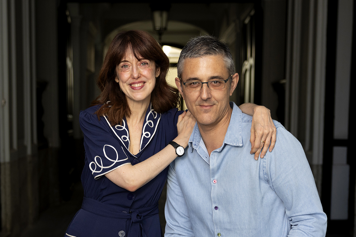 Irene Vallejo con Eduardo Madina: "Iba a ferias muy pequeñas, pasaba penurias, me gastaba más en gasolina que vendiendo libros"
