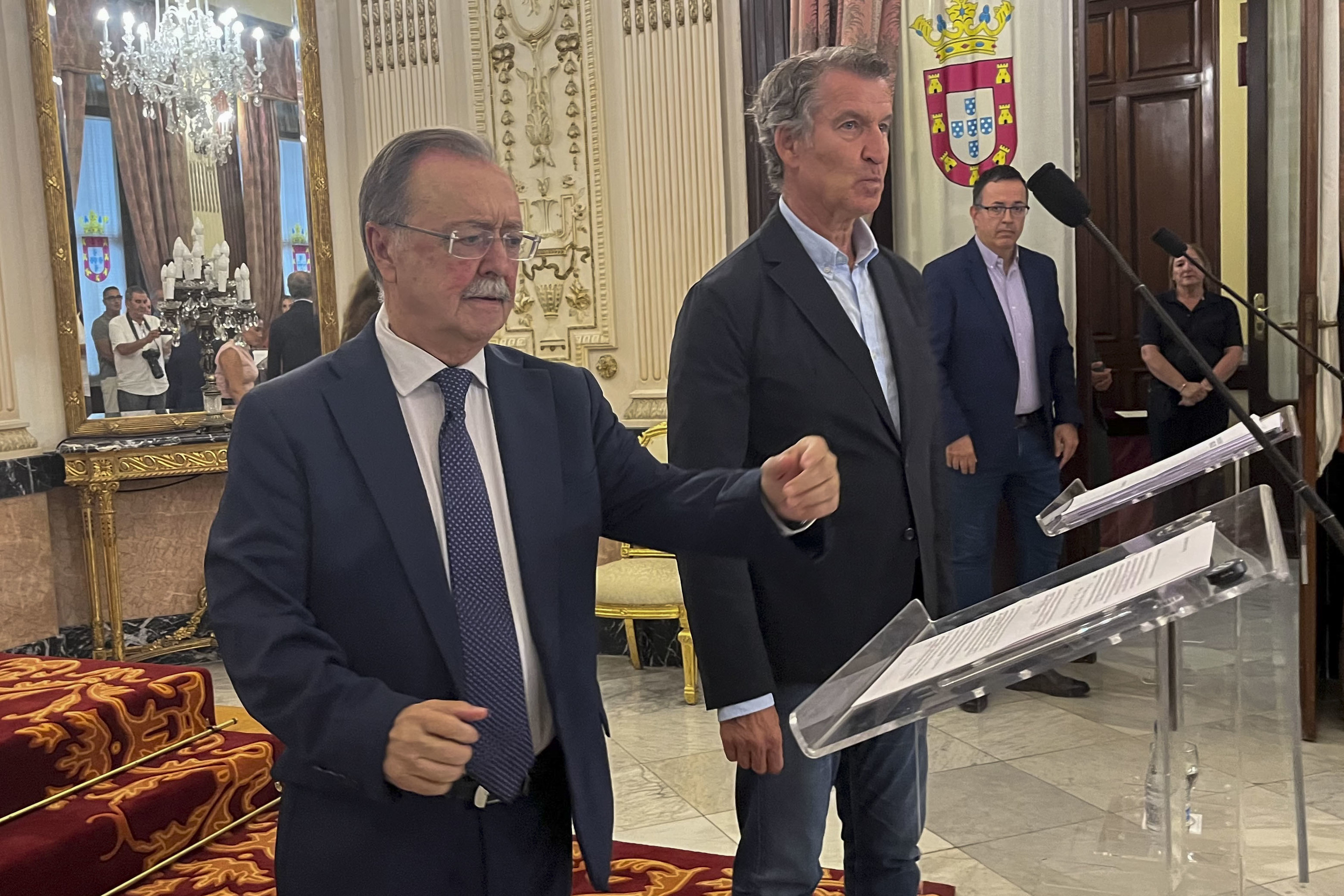El Gobierno admite que aún no ha remitido a Ceuta la propuesta de traslado de menores que exige Vivas