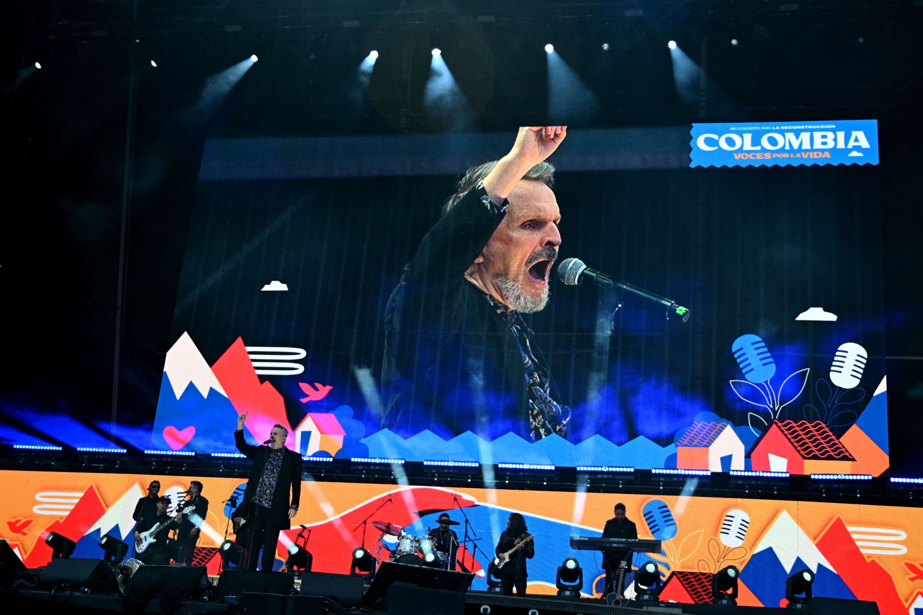 Karol G, Sebastián Yatra, Maluma y Miguel Bosé unen ritmos en un concierto solidario tras el terremoto en Colombia