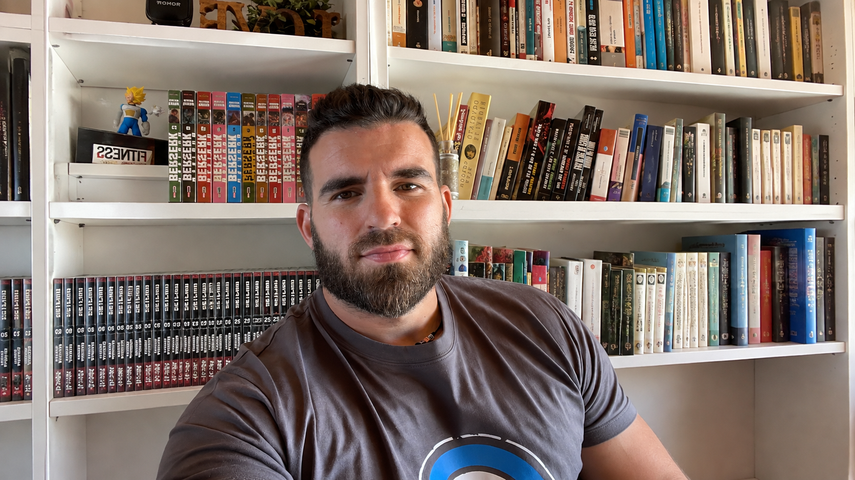 Víctor Reyes, creador de Fitness Real: "Si comes bien, duermes ocho horas, entrenas dos a la semana y lees, ya estás mejor que el 80% de la gente"