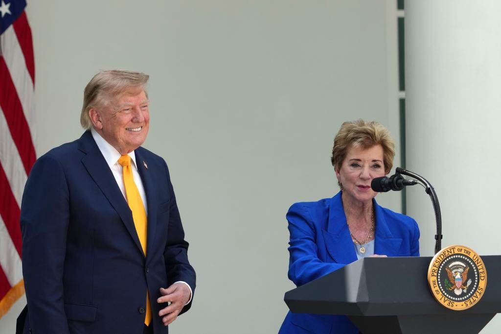 Canadá contraataca a Trump con aranceles de entre el 15% y el 50% a productos estadounidenses