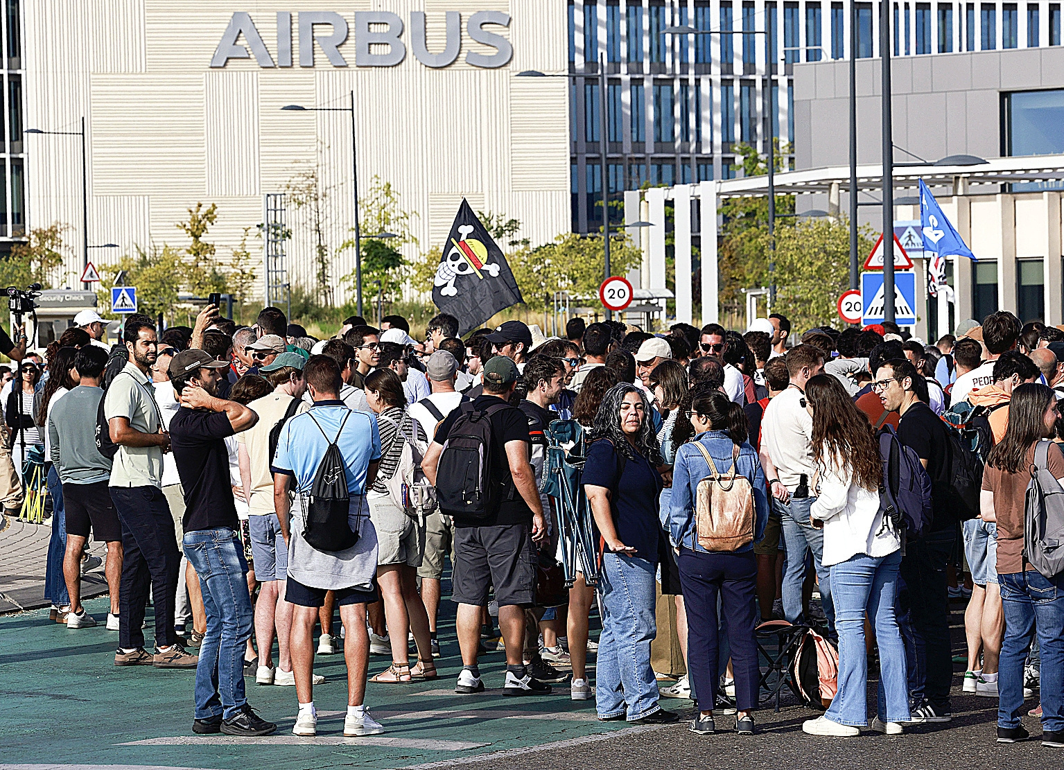 La nueva huelga en Airbus eleva la tensión sobre la producción comercial y militar del grupo a nivel global: "Los retrasos pueden afectar a la producción en Francia"
