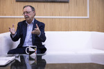 Ceuta se queja de que el Gobierno usará para los migrantes polideportivos de colegios con el curso a punto de empezar
