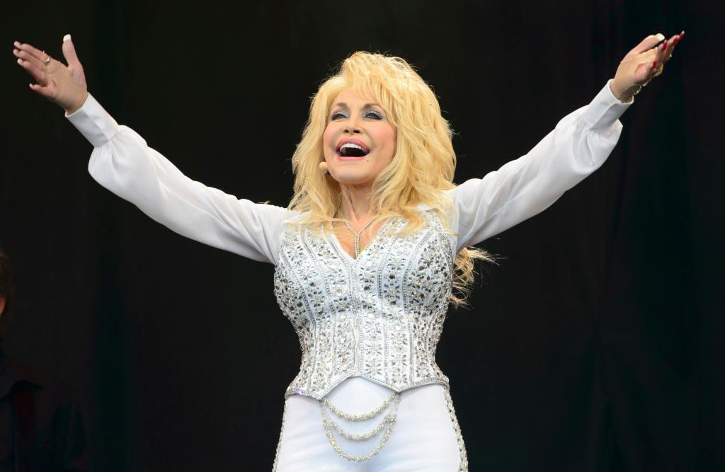 Desvelan la causa de la muerte de Dolly Parton: una "breve" batalla contra el cáncer