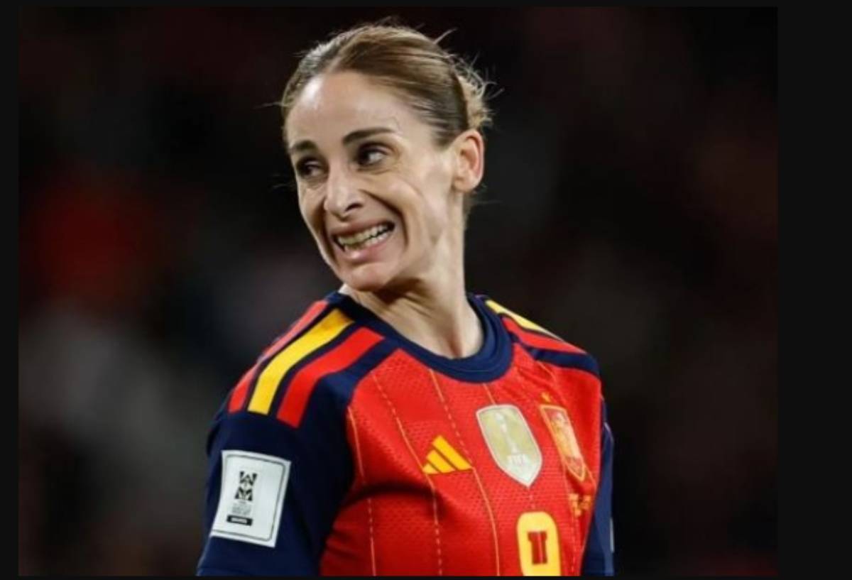 La futbolista española Esther González borra las fotos con su mujer y su hijo de redes tras firmar un lucrativo contrato en Arabia Saudí