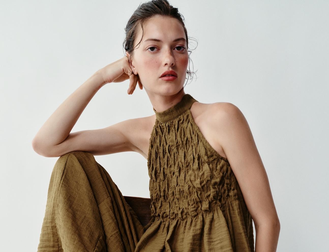 10 conjuntos de Zara ideales para un look elegante en tu vuelta a la oficina