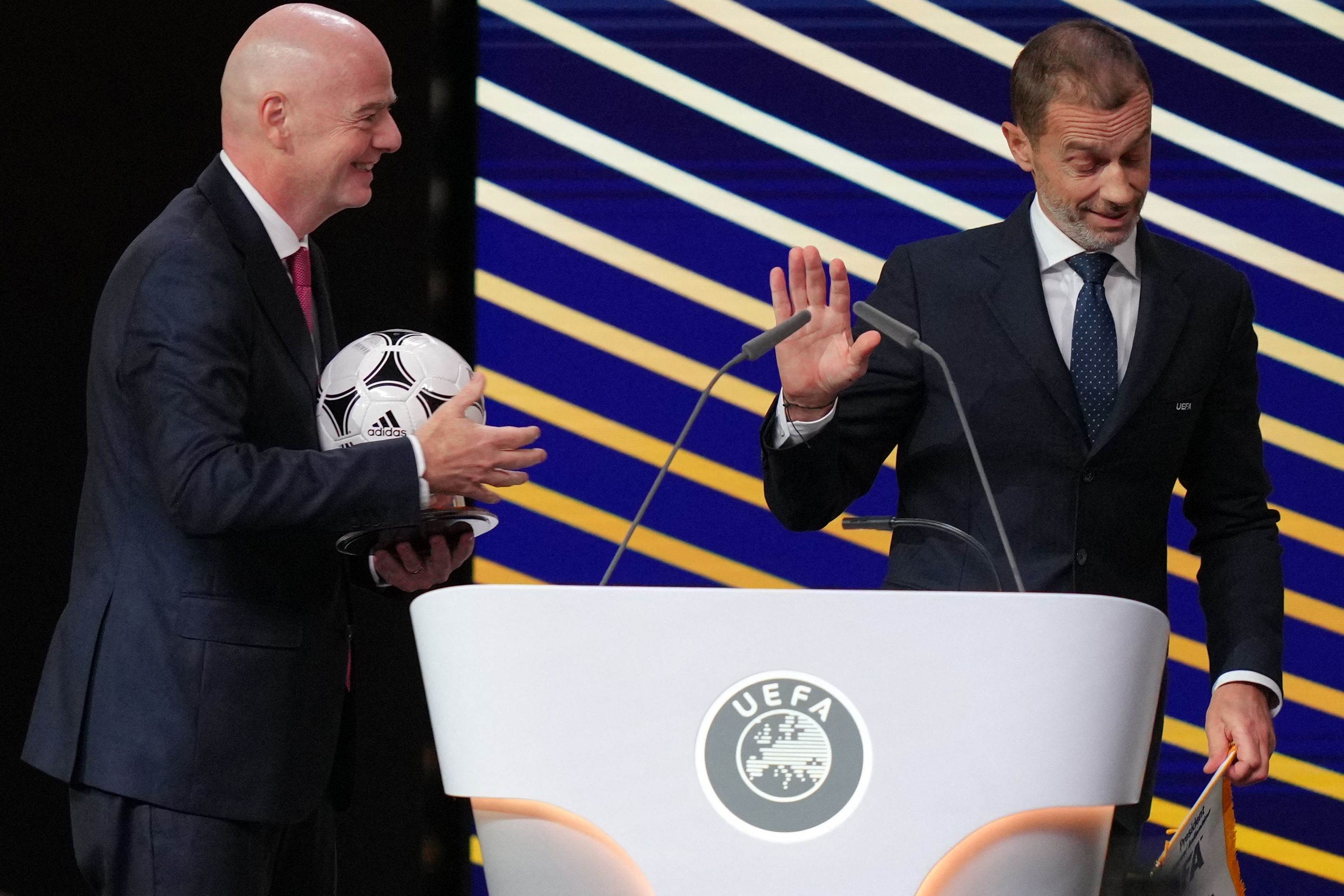La UEFA retirará su amenaza de boicot a la FIFA tras frenarse la venta de participaciones del Mundial