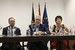 Moncloa ordena hacer "compatibles" las versiones de Robles y Marlaska para atajar la división en el Gobierno