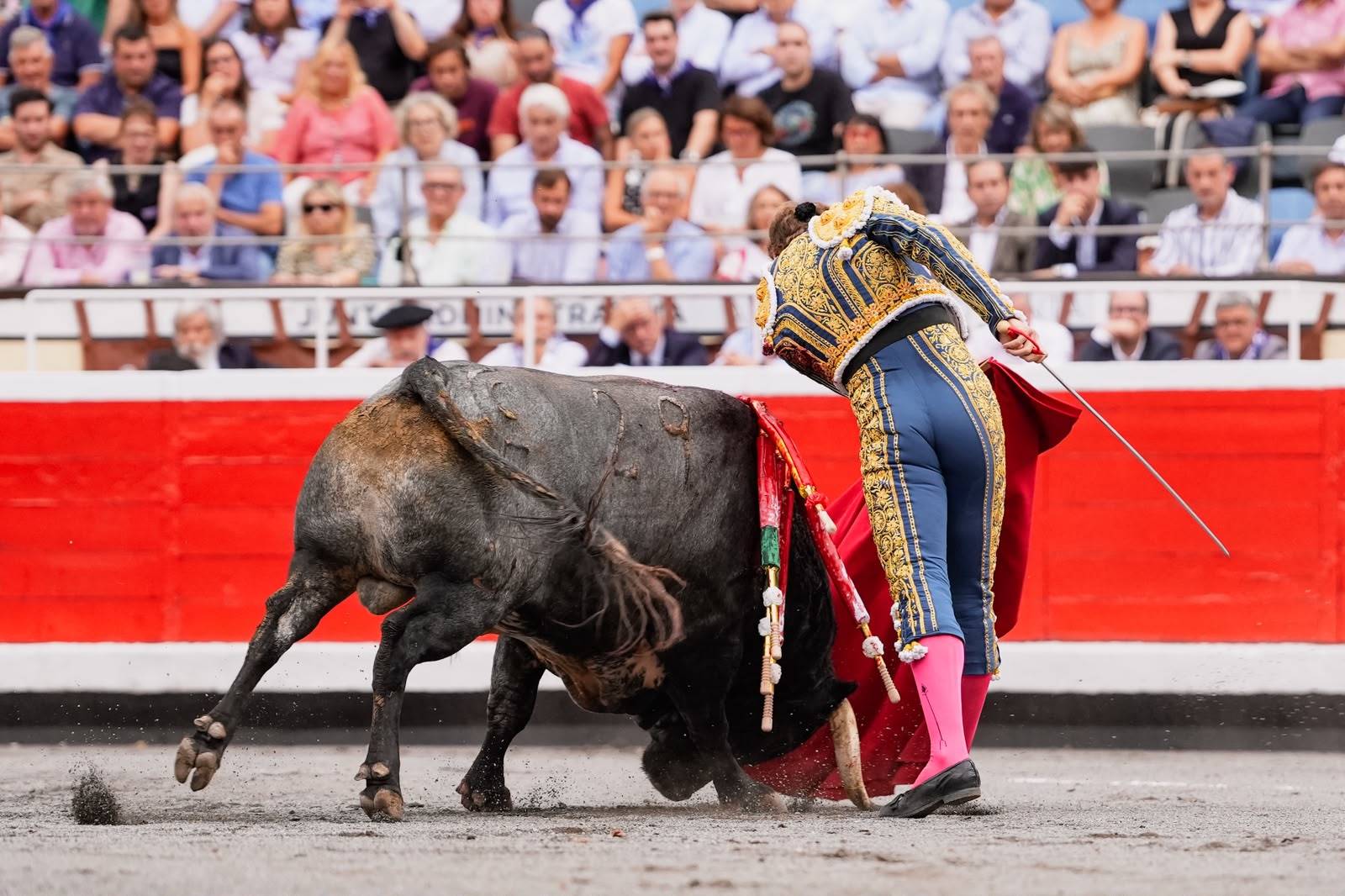 La Quinta se sale del mapa en Bilbao con la corrida más importante de su temporada