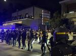 Clamor ceutí contra su «abandono» en una marcha que acaba con disparos disuasorios de la Policía: «Si no se quieren ir los echaremos»