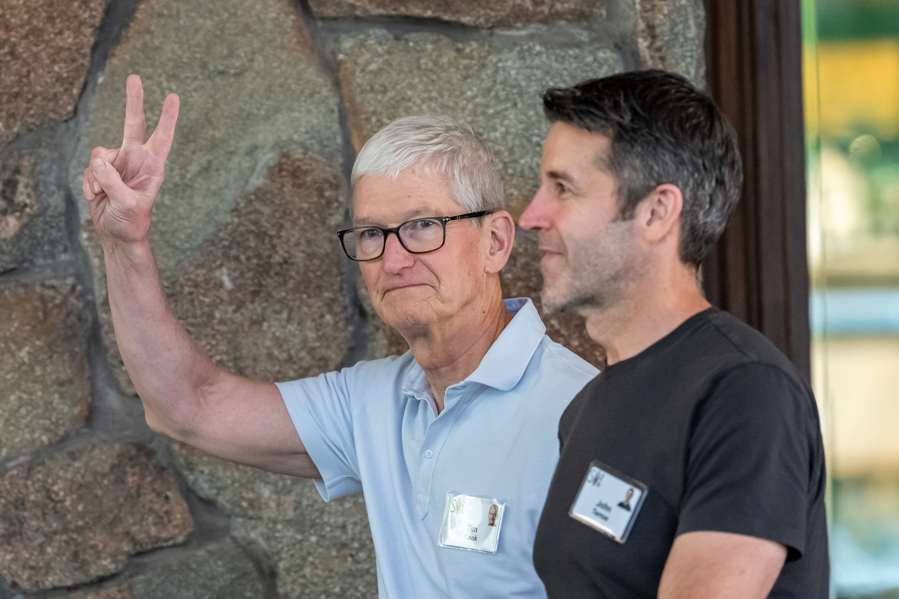 Apple cierra la era Cook, el sucesor de Jobs que multiplicó por 13 el valor de la compañía
