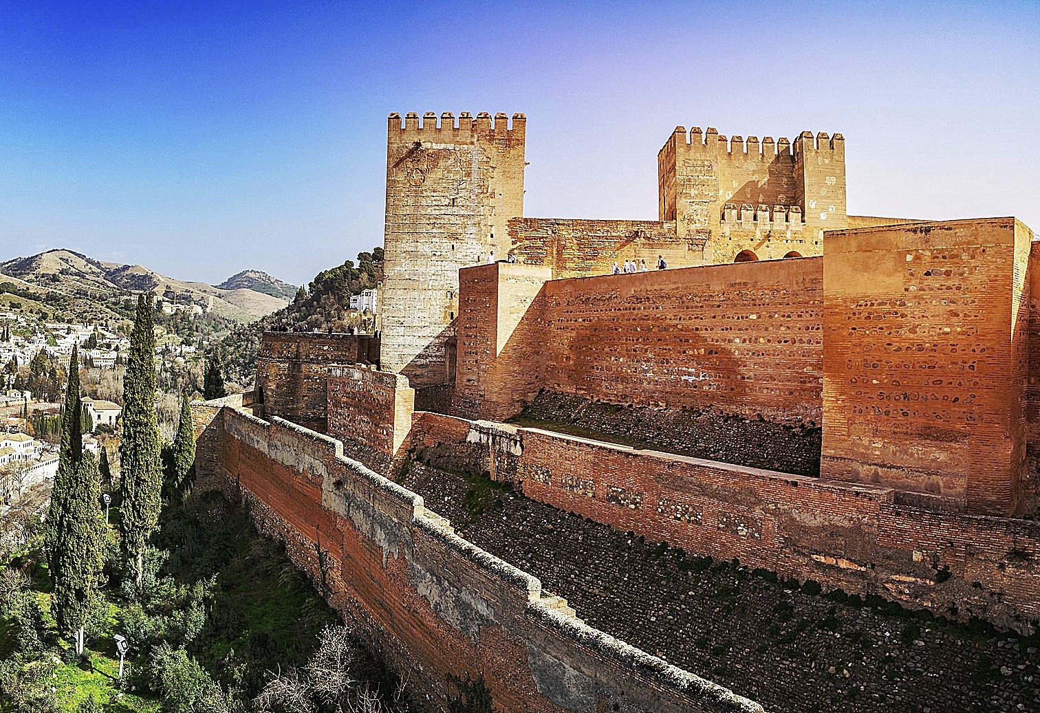 Detectan daños en la Alhambra tras los seísmos registrados en Granada