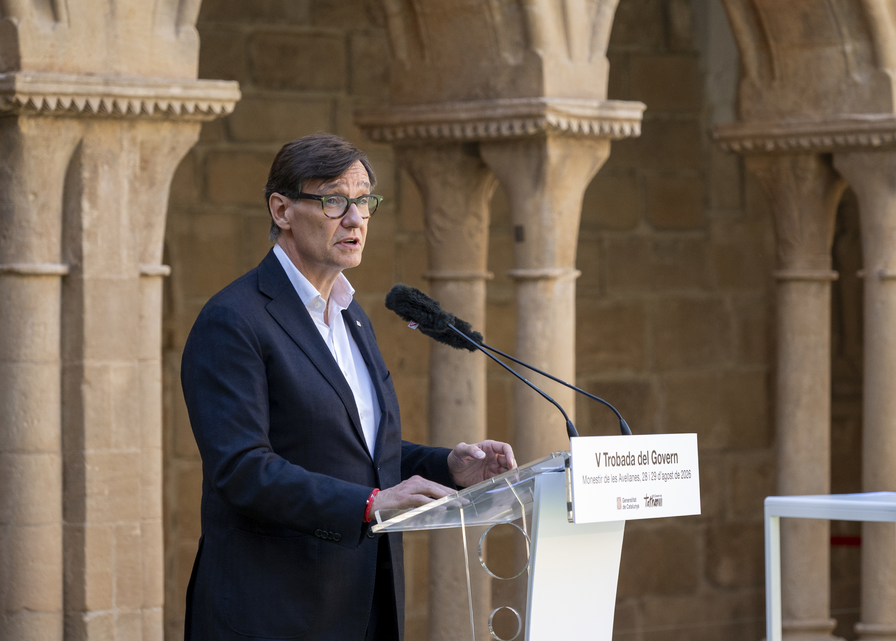 Illa ofrece a Sánchez la "solidaridad" de Cataluña para acoger migrantes de Ceuta en pleno estallido social
