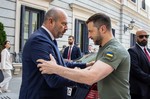 Ucrania condecora al presidente del Senado por el "continuo respaldo y solidaridad" de la Cámara Alta española ante la agresión de Rusia