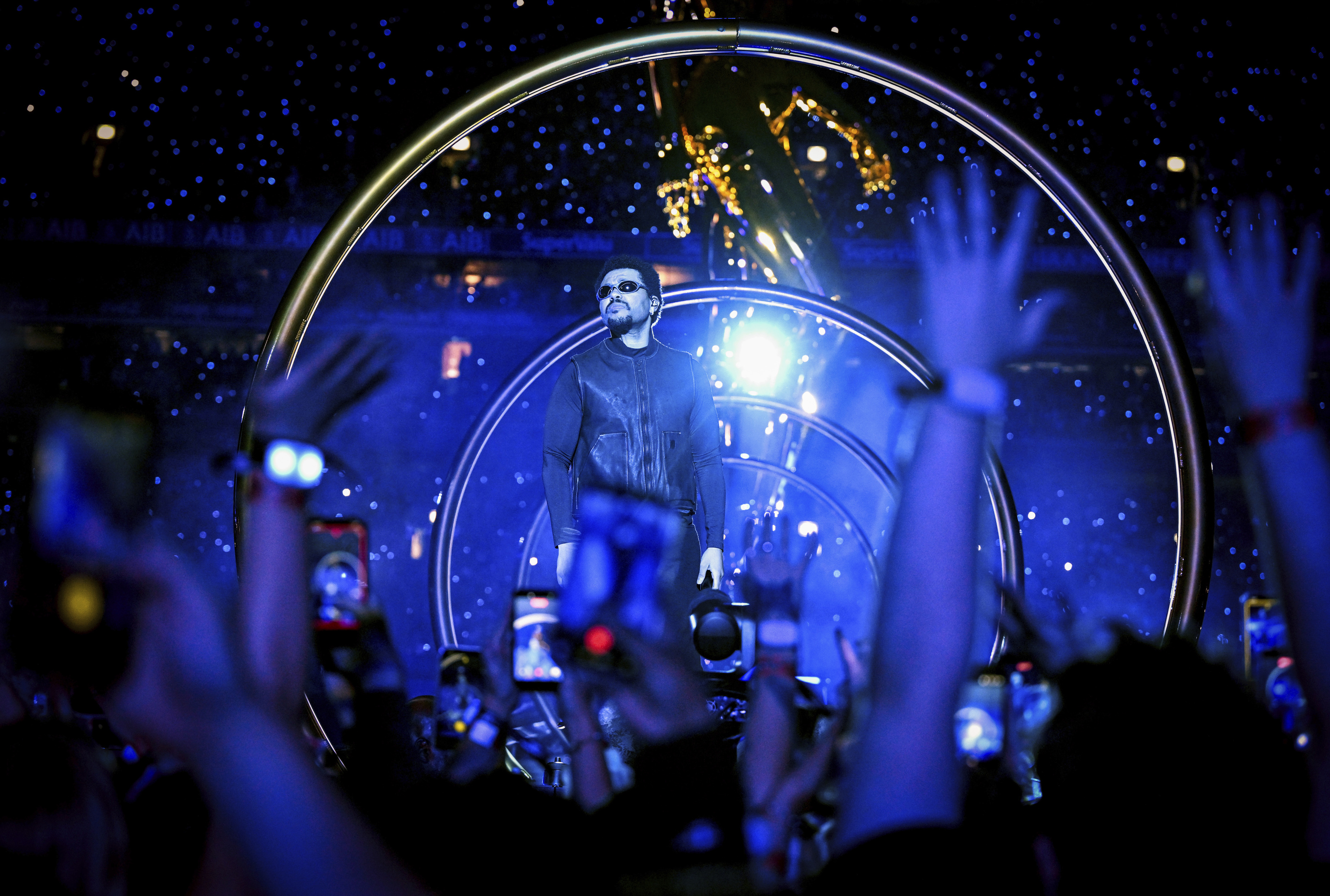 The Weeknd, la máquina imparable de hacer hits, se hace gigante durante su primer concierto en la capital