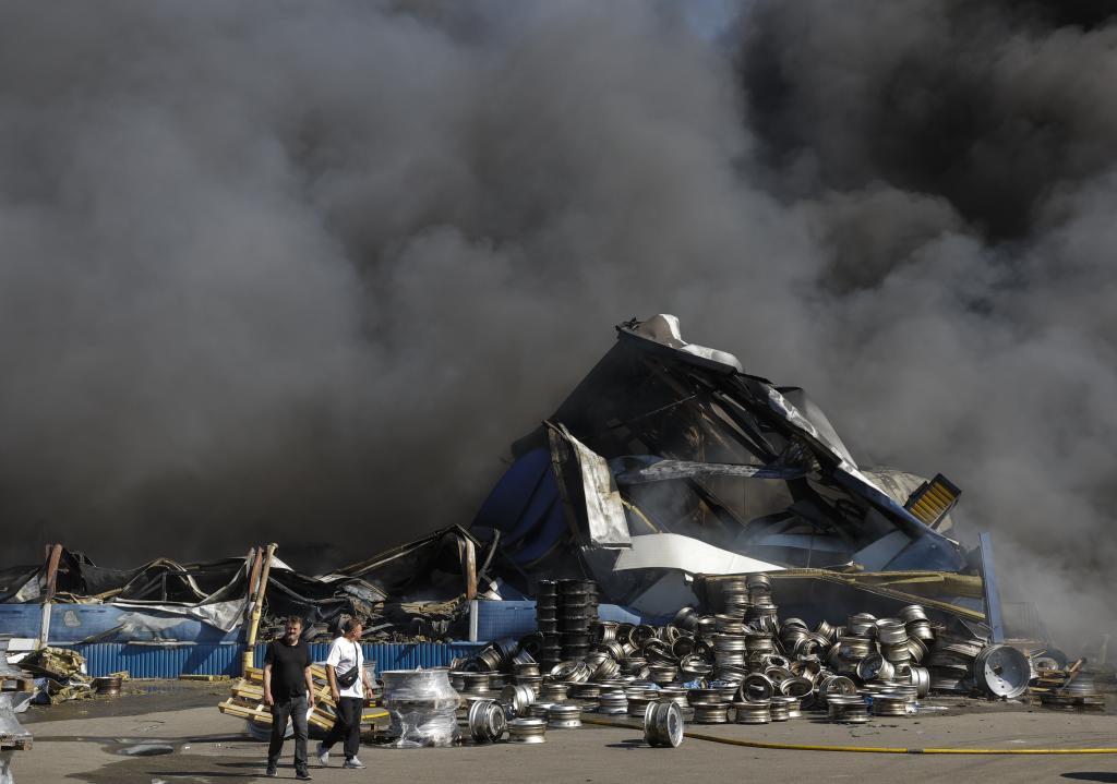 Ascienden a 37 los muertos en un ataque aéreo de Rusia sobre la región de Kiev