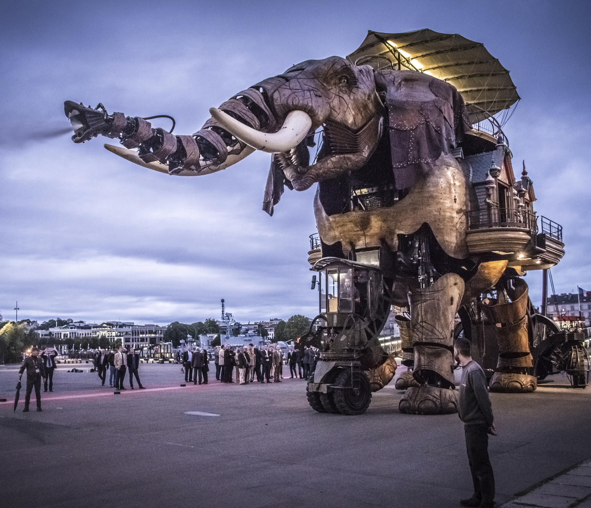 Última escapada del verano: Nantes en 24 kilómetros de arte, de sus increíbles animales mecánicos inspirados en el universo de Julio Verne a epicentro de la vanguardia creativa