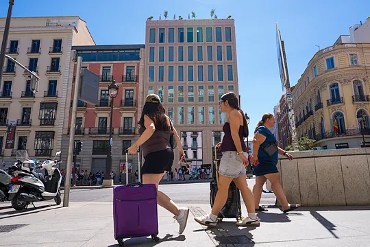 Nobu, el hotel de lujo de Robert de Niro, aterriza en Madrid en vísperas de la Fórmula 1: un cinco estrellas "íntimo y cercano" con la gastronomía como ADN