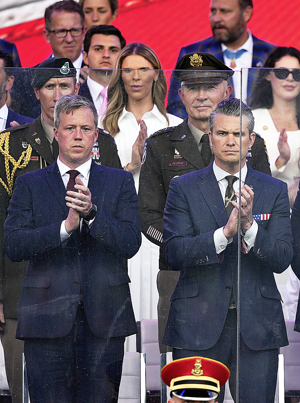 Hegseth contra Driscoll: así son los meses de guerra que terminan con la salida del secretario del Ejército