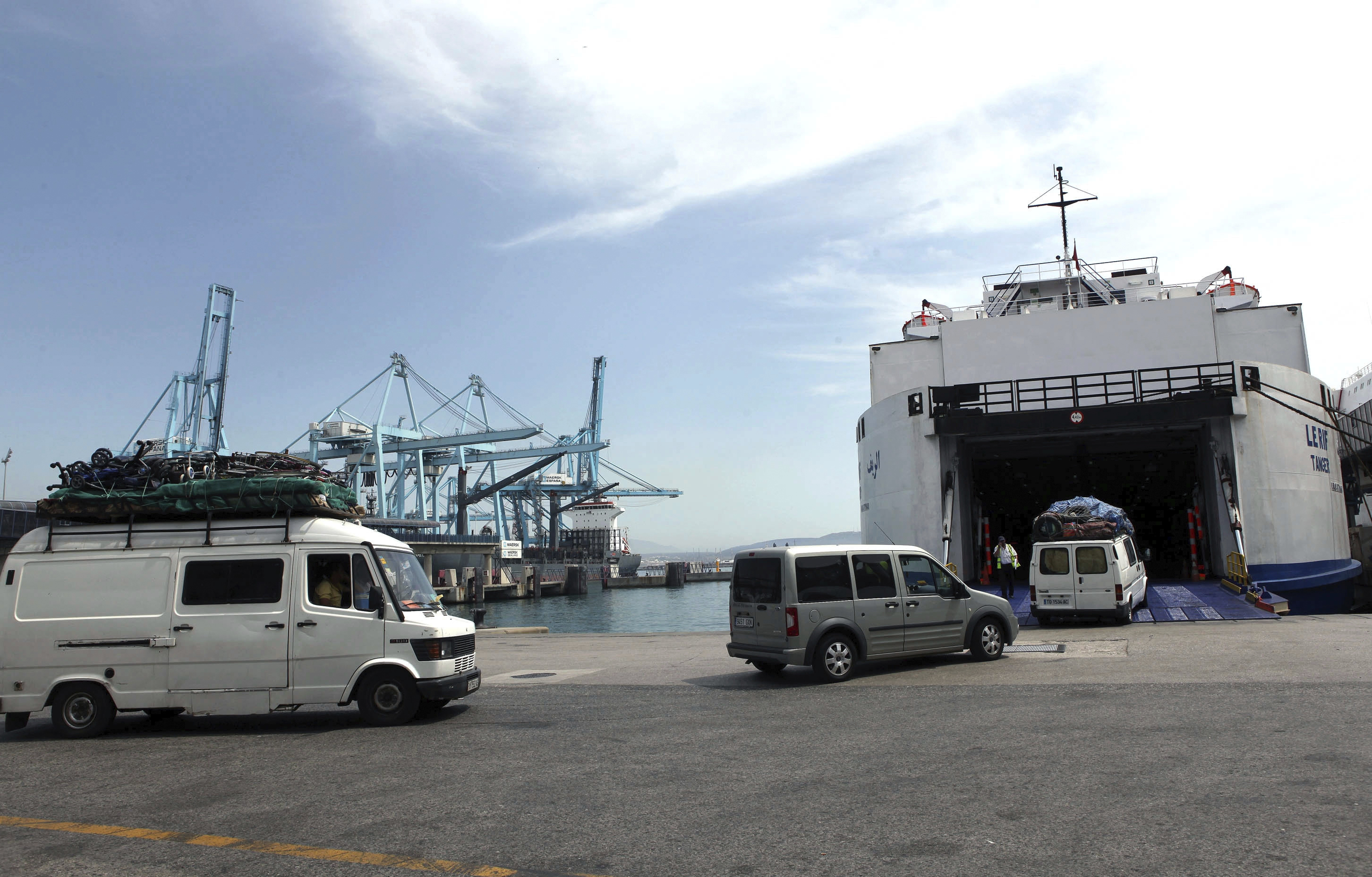 Dos personas mueren al caer un coche al mar en el puerto de Algeciras (Cádiz)