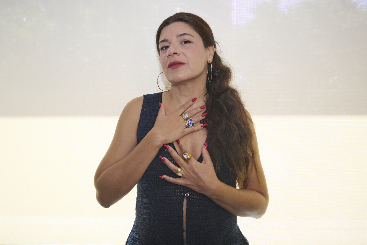 Nerea Pérez de las Heras, la podcaster feminista que sufrió una amputación: "Me da asco la mirada de admiración cuando subo las escaleras del metro"
