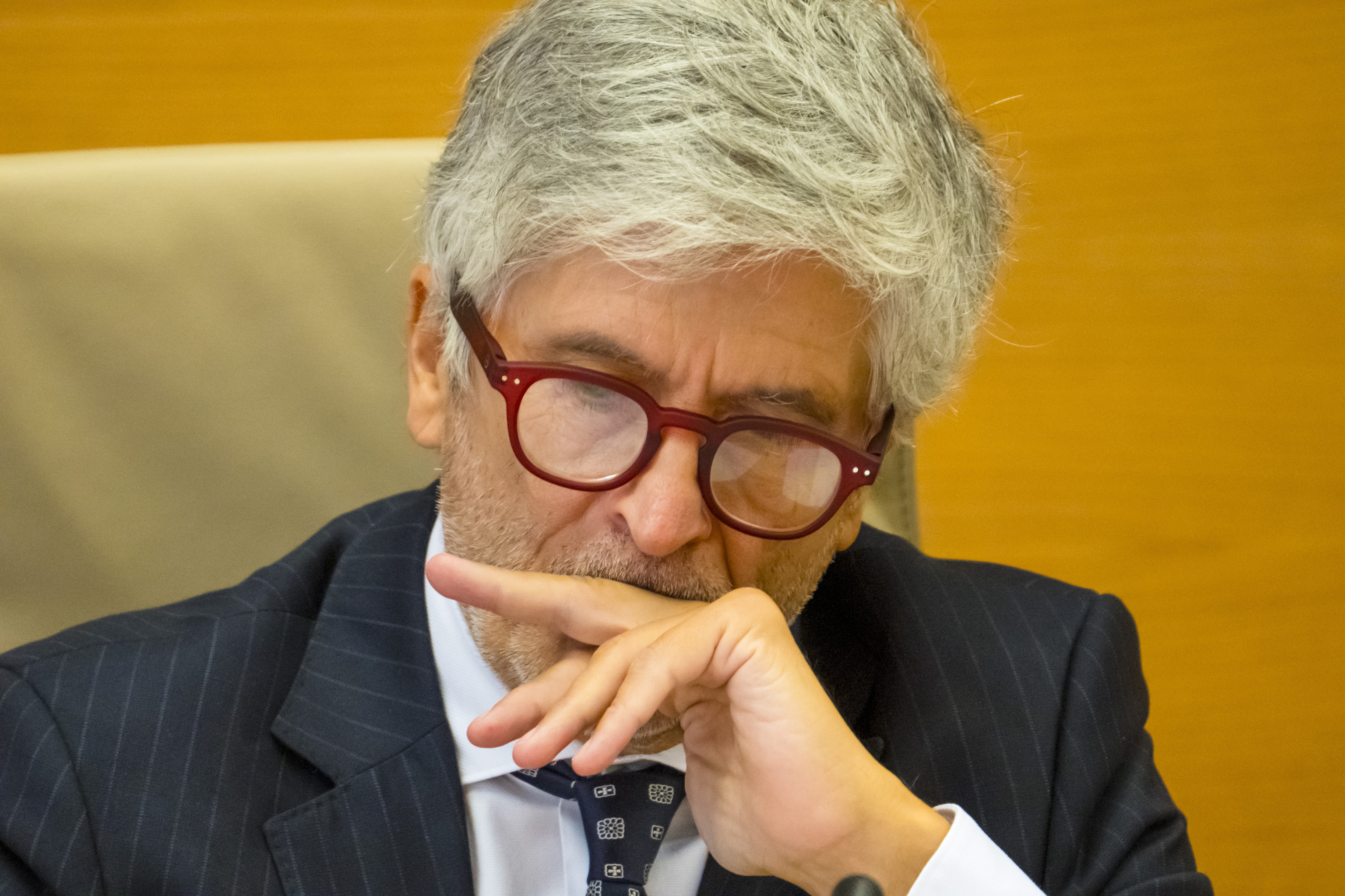 La intrahistoria de los 55 folios que desarman al Gobierno: la juez Tardón pidió consejo sobre a quién encargarlo y los policías "se encerraron"
