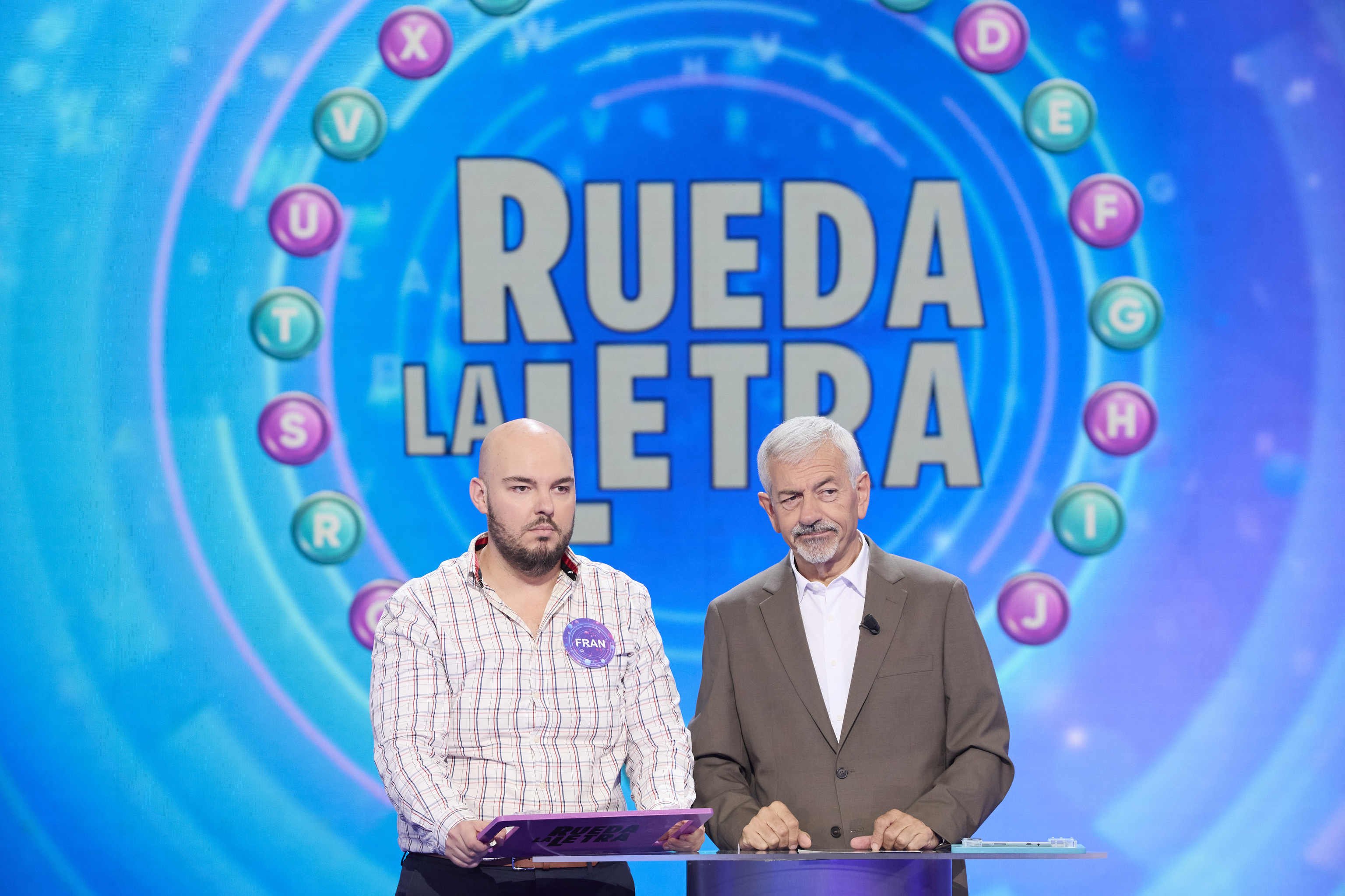 Rueda la letra enseña por fin sus cartas: El Rosco regresa a Telecinco con inevitables parecidos con Pasapalabra