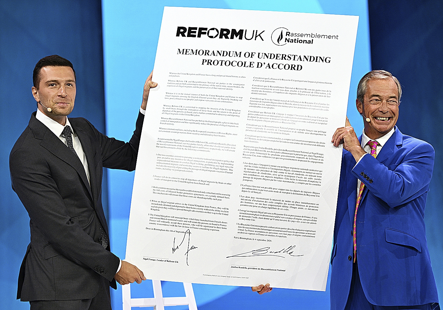 Nigel Farage defiende su inocencia en otra presunta irregularidad
