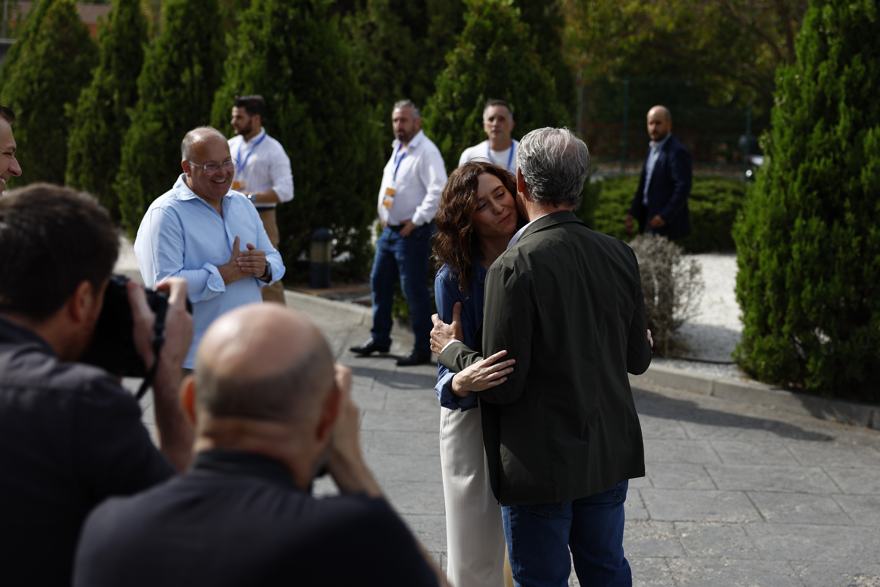 Feijóo afirma que el Gobierno es "monárquico, pero en el país equivocado": "Son distantes con el Rey de España y reverenciales con el de Marruecos"