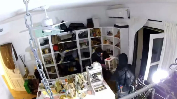 Unos ladrones entran en casa de la influencer Rocío Osorno por una ventana