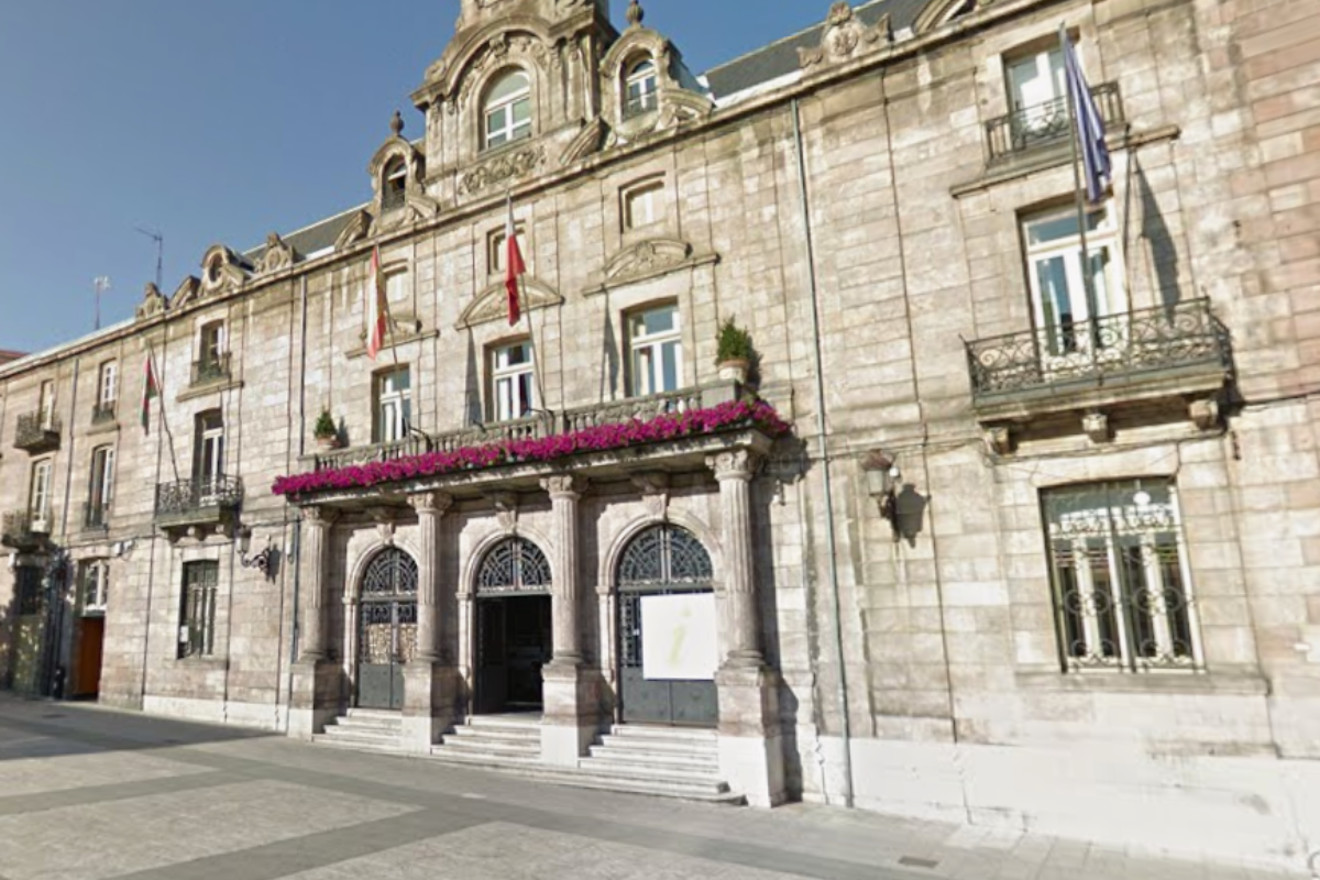 Detienen a un matrimonio en Torrelavega (Cantabria) tras convivir meses con el cadáver de su padre