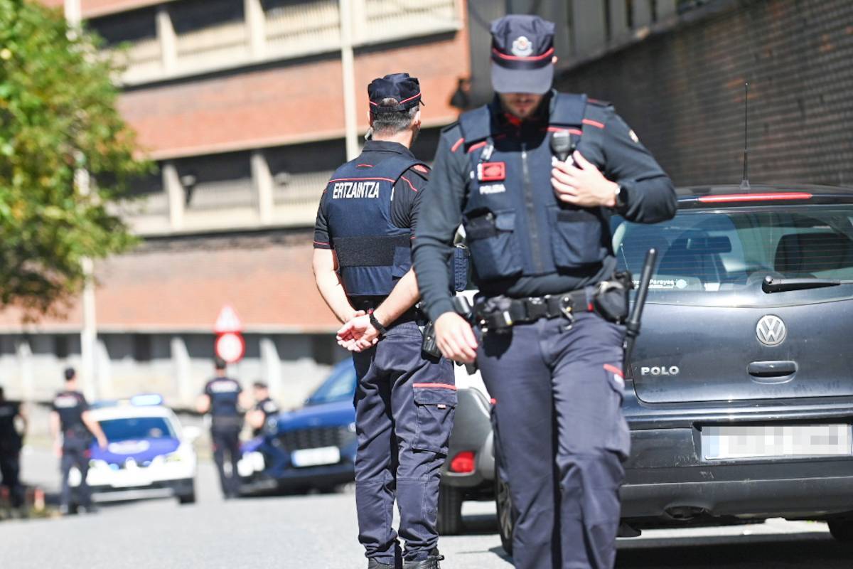 Detenida una mujer de 25 años por un intento de homicidio tras atropellar a su pareja en Elciego (Álava)