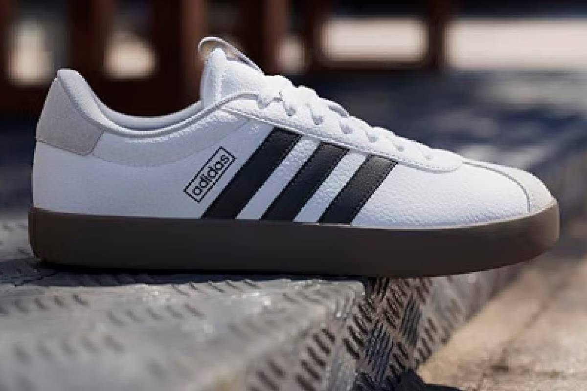 Los mejores chollos de Amazon: las zapatillas top ventas de Adidas rebajadas un 33%, un reloj vintage por 8 euros, descuentazos en Under Armour...
