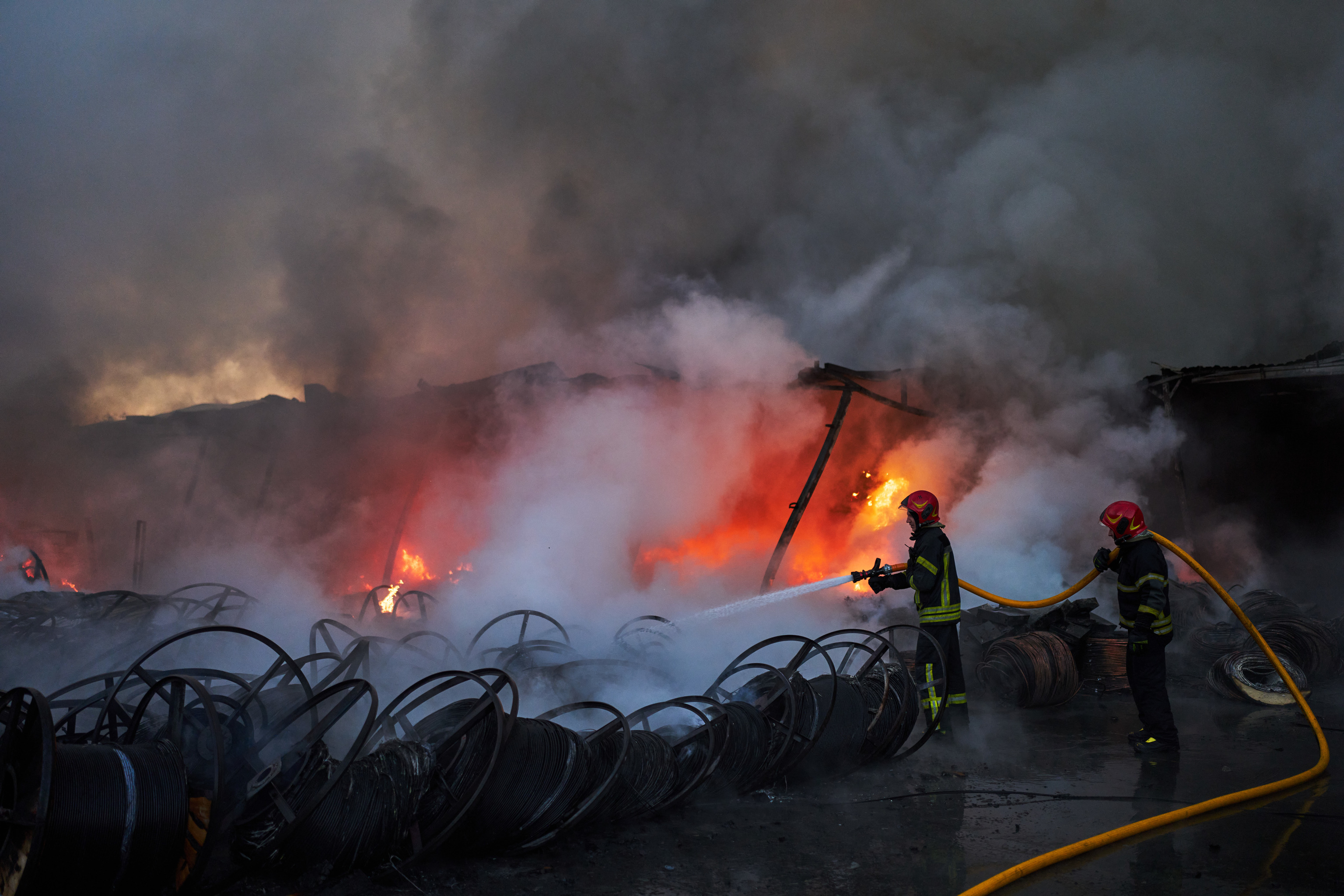 Rusia reanuda sus ataques sobre Kiev después de tres días de tregua y deja al menos dos muertos