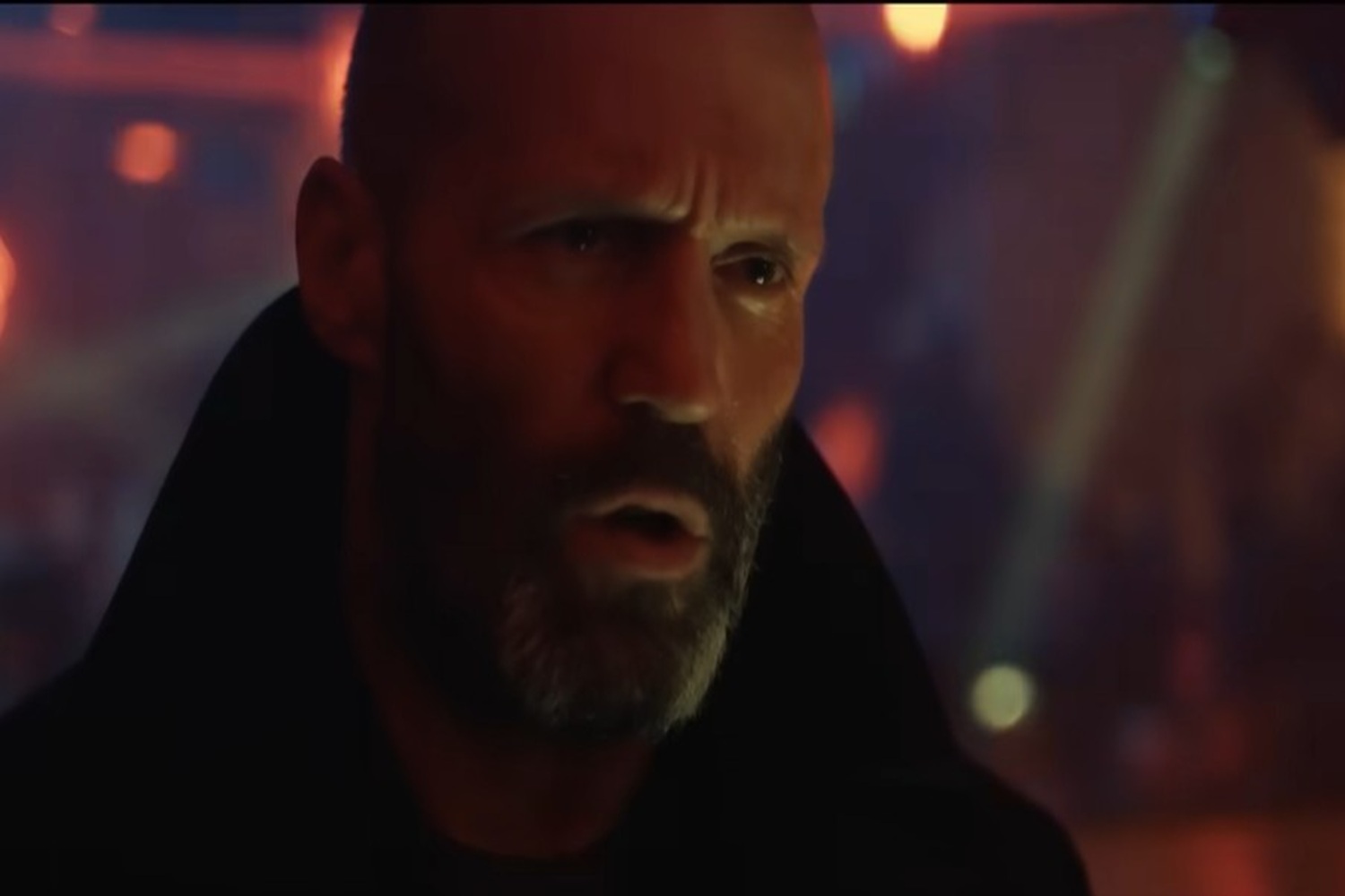 Se estrenó en cines y ahora arrasa en Amazon Prime Video: una película de acción de menos de dos horas, entretenida e ideal para una tarde de sofá y palomitas