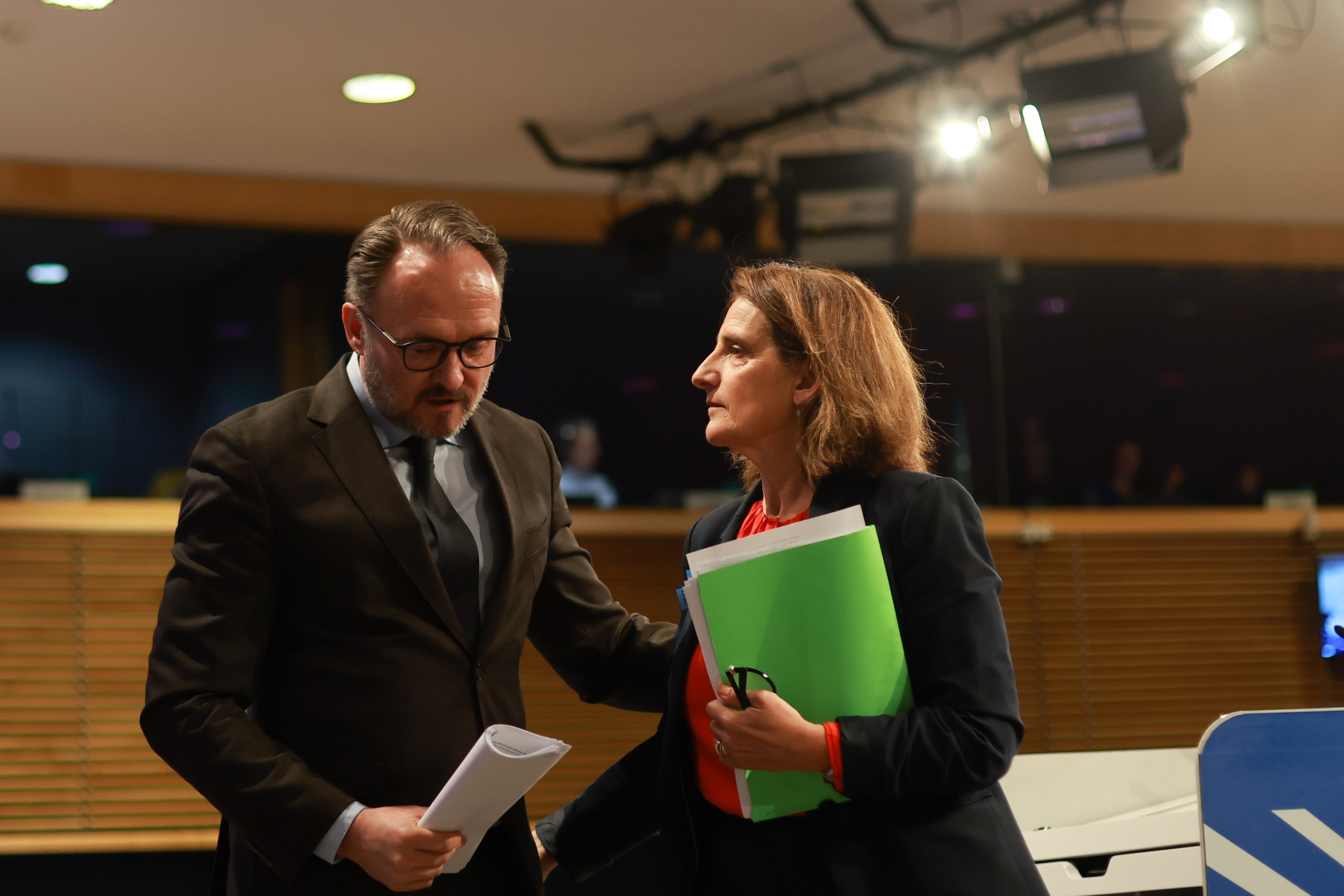 Bruselas sienta las bases para prohibir la compra de segundas viviendas en zonas tensionadas para frenar la escalada de precios