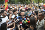 "¡Vete a Ceuta!", le gritan a Merz: la frase que resume quién gana más políticamente con la crisis