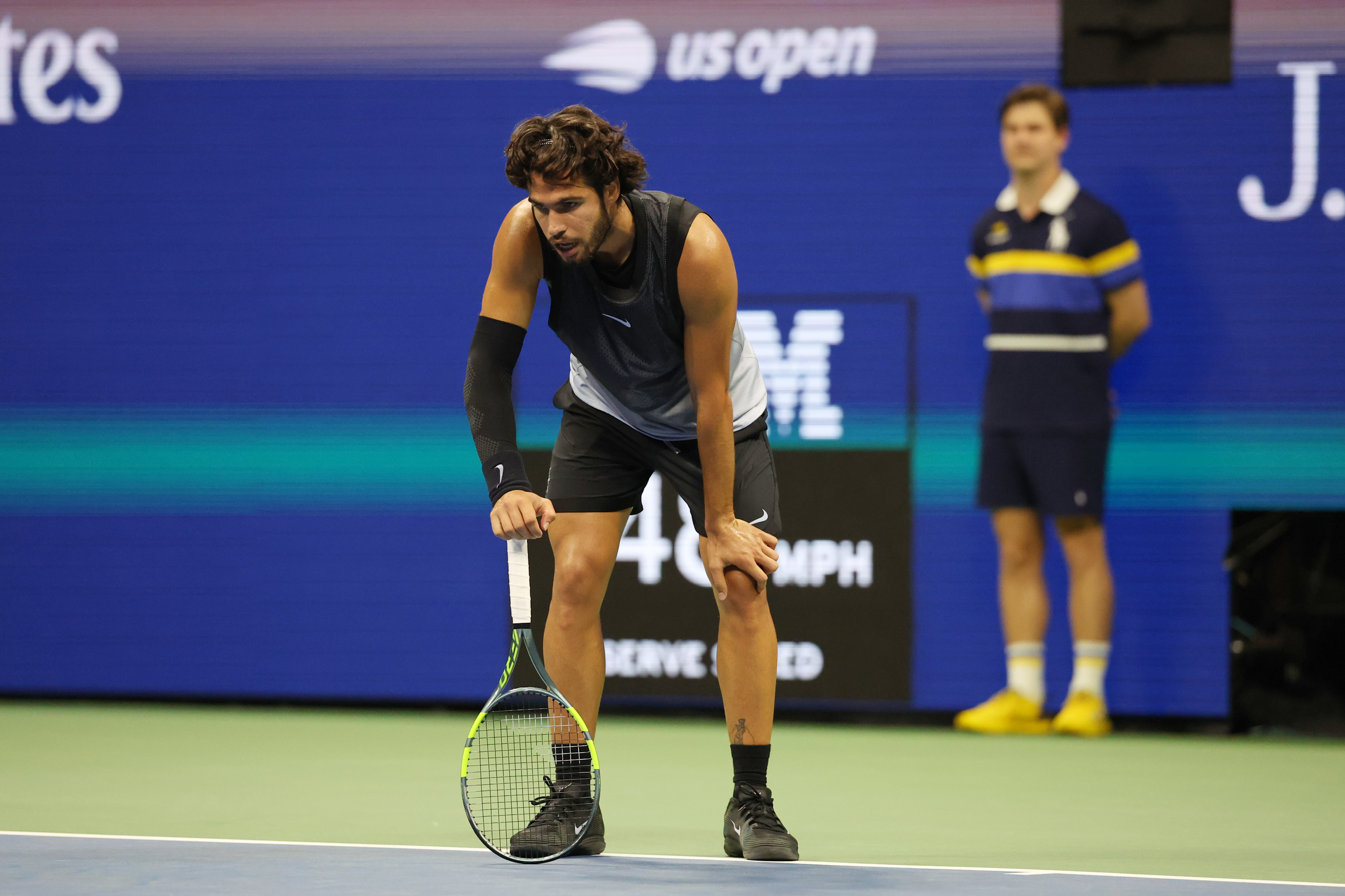 Alcaraz batalla hasta la extenuación antes de caer eliminado en una batalla épica ante Shelton en el US Open