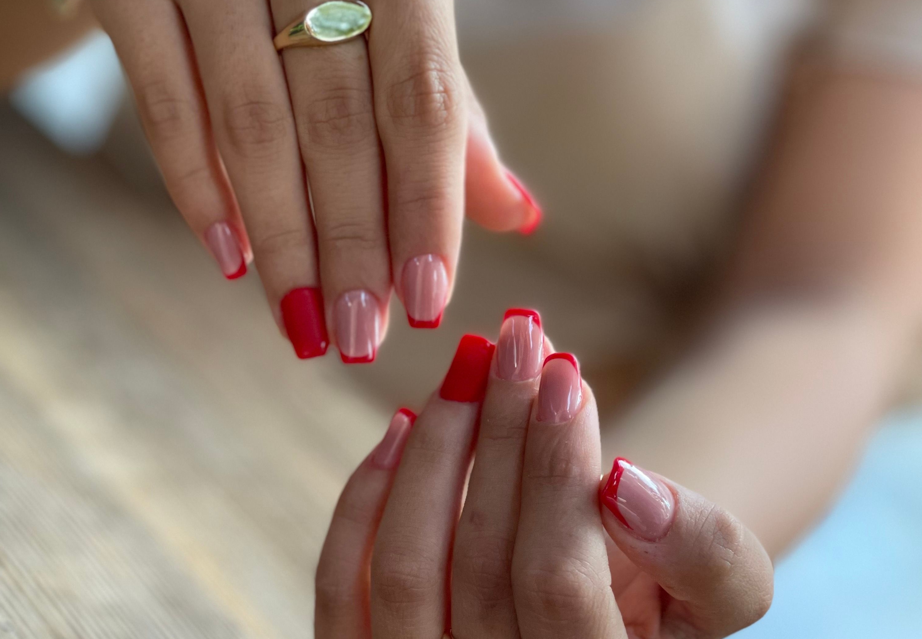 Uñas francesas cuadradas 2026: 9 diseños originales y elegantes para el otoño