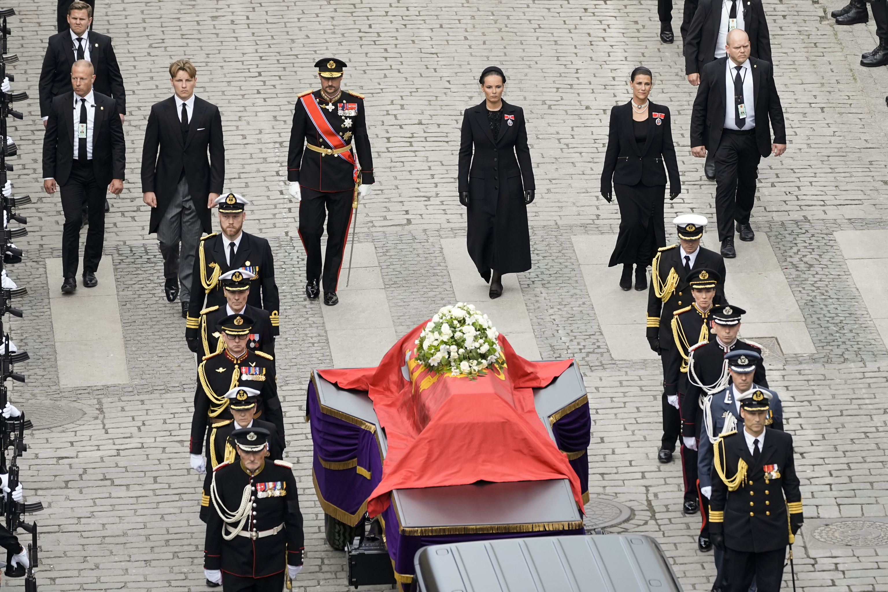 El primer ministro laborista de Noruega reivindica la monarquía en el funeral de Harald V