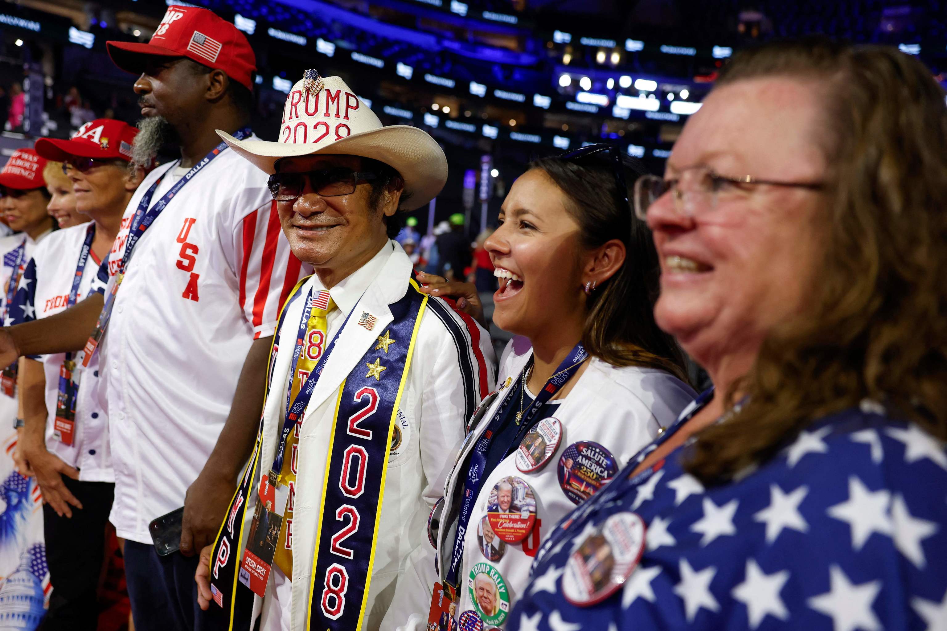 En el Trump-a-Palooza, la fe trumpista bajo 35 grados: "Es loco, pero tengo que ir a verlo"