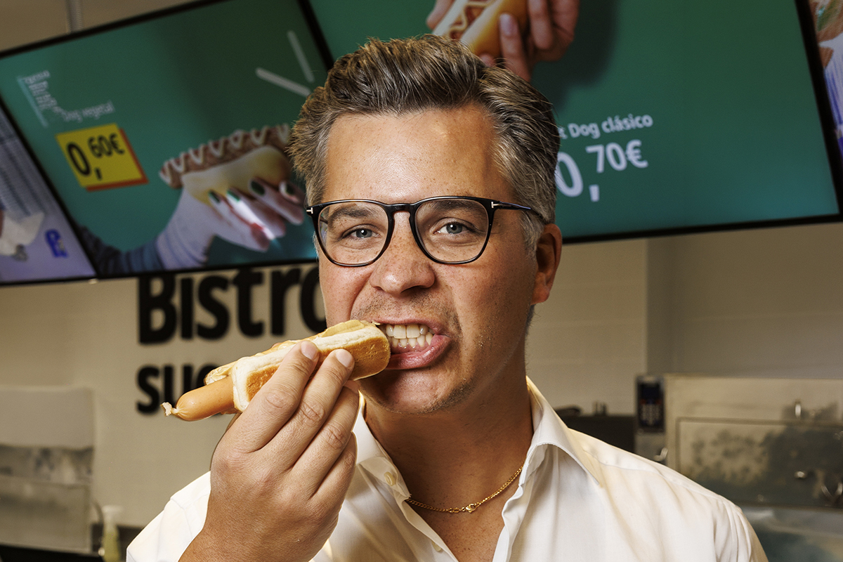 Carl Aaby, CEO de Ikea: "Está más que bien que la gente venga solo a comer a Ikea, algún día volverán y comprarán un sofá"