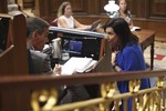 Robles mantiene su fidelidad de más de una década a Sánchez pese al "feo" en el Congreso por la crisis de Ceuta: "No está contenta con lo que pasó"