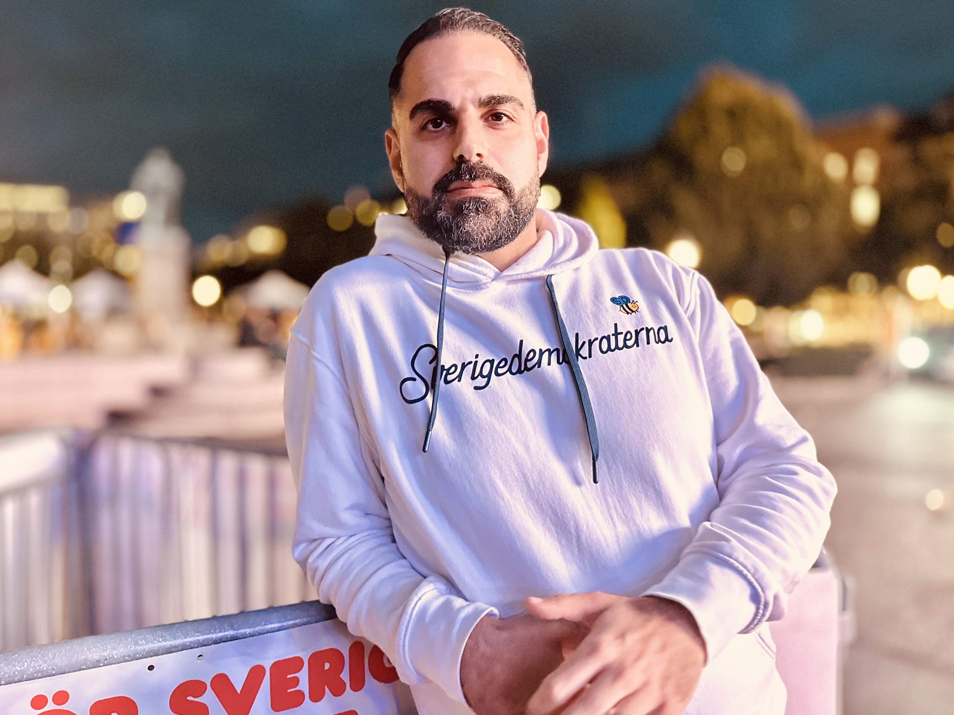 Arin Karapet, el hijo de inmigrantes que quiere que Suecia vuelva a ser Suecia: "El color de la piel y el apellido no importan, pero hay que adoptar la cultura sueca"